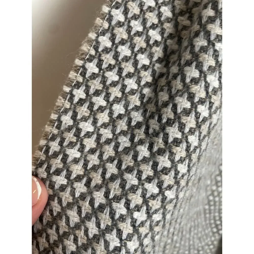 Samkas Wool Polka Dotted Scarf Made in Italy Gray Fringe Wrap 15X74 Rectangle